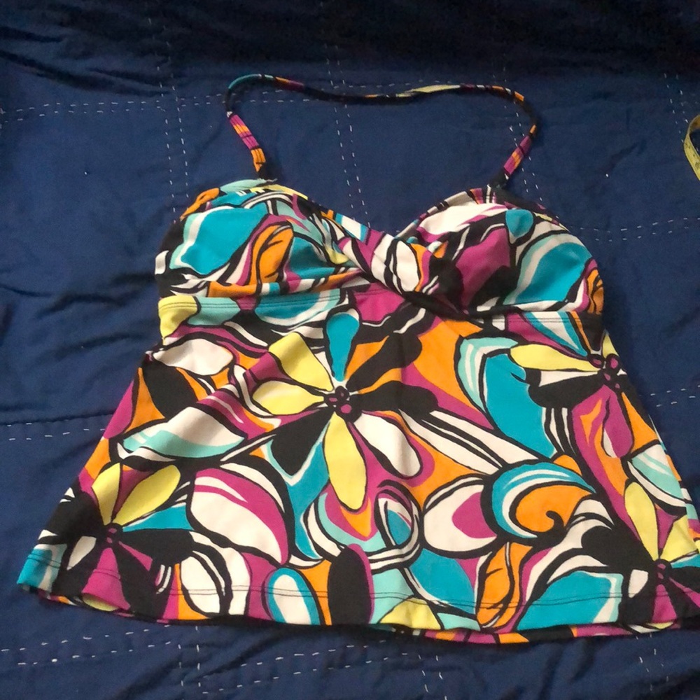 Women’s swim top